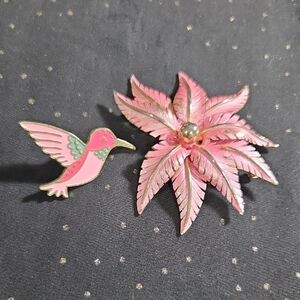 Charming Pink Hummingbird and Flower Brooch Set